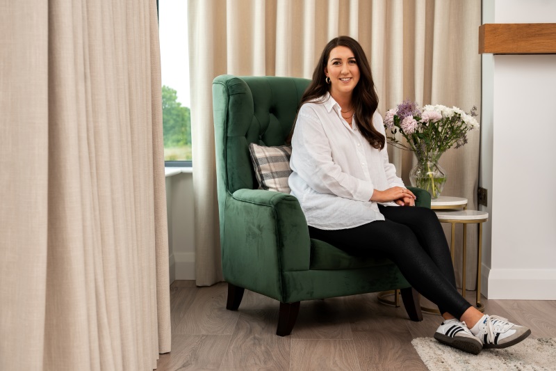 Add Warmth to your Open-plan Area with Made-To-Measure Curtains